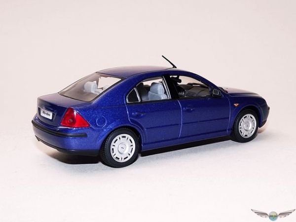 Ford mondeo diecast store model car