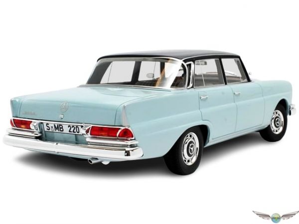 Mercedes-Benz 220 S 1965 Light Blue 1:18