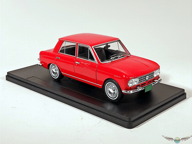 DATSUN BLUEBIRD 410 ~ 1964 (FREE DISPLAY CASE) | 1:24 Diecast 