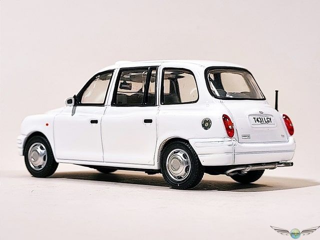 1998 TX1 London Taxi Cab Platinum Silver 1/18 Diecast Model Car by Sunstar  1125 - おもちゃ、