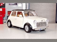 MINI COOPER 1969 ~ WHITE | 1:18 Diecast Model Car