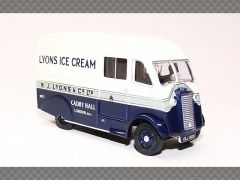 COMMER Q25 ~ LYONS MAID | 1:76 Diecast Model Van