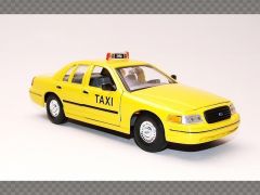 FORD CROWN VICTORIA TAXI ~ NEW YORK | 1:24 Diecast Model Car